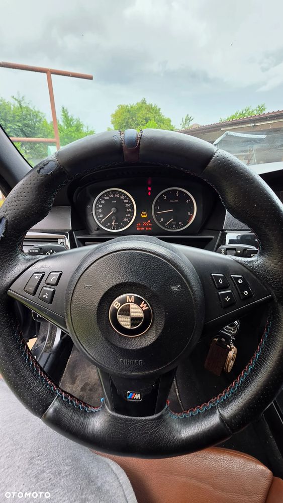 BMW Seria 5 - 8