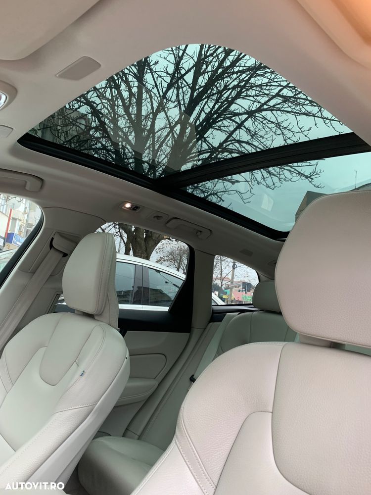 Volvo XC 60 - 8