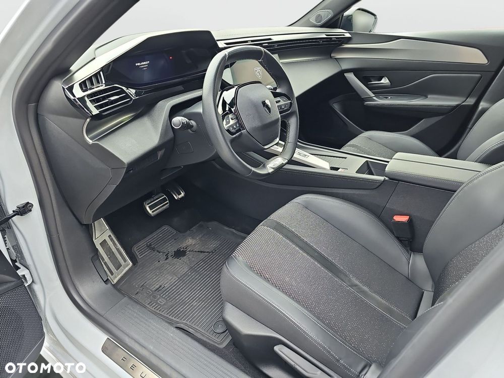 Peugeot 308 - 13