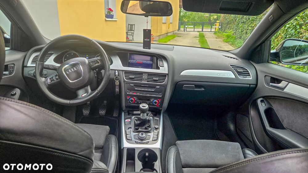Audi A4 Avant - 15