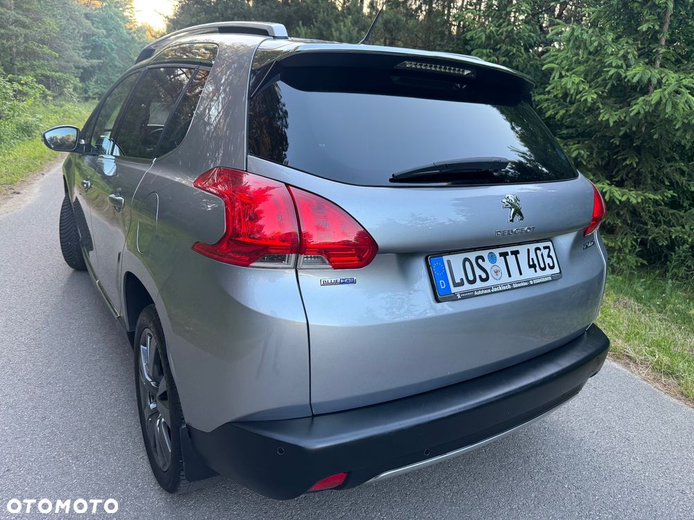 Peugeot 2008 1.6 BlueHDi Allure S&S - 5