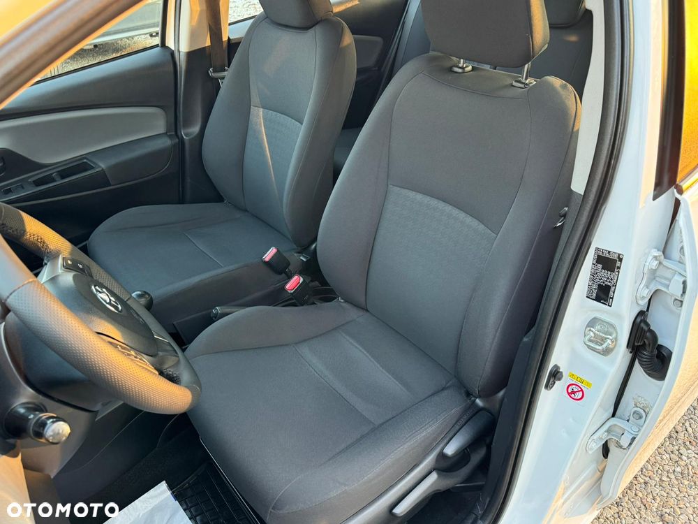 Toyota Yaris 1.0 Active - 10
