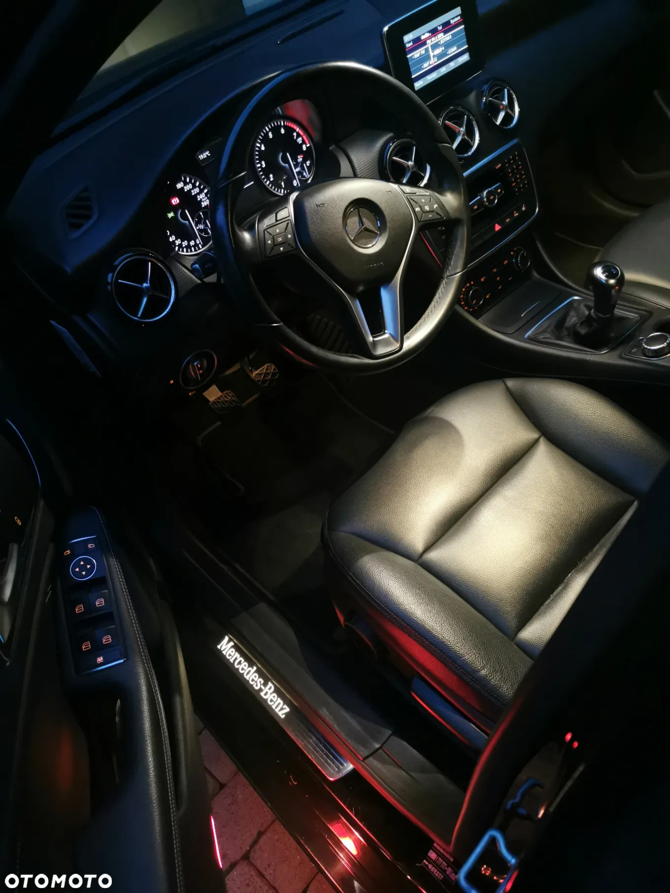 Mercedes-Benz Klasa A 180 Activity Edition - 10