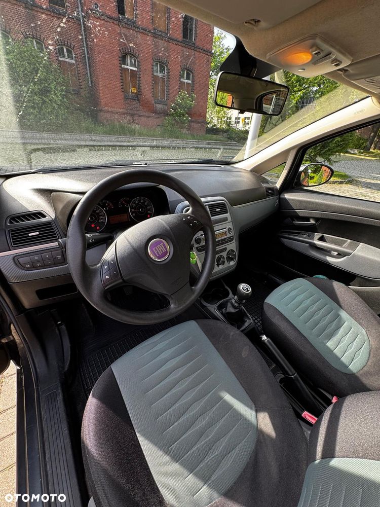 Fiat Grande Punto 1.4 8V - 11