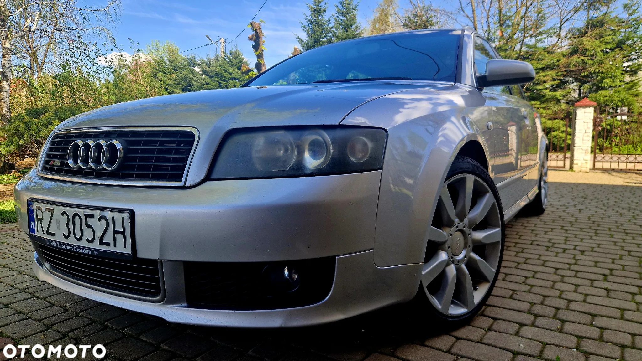 Audi A4 - 1