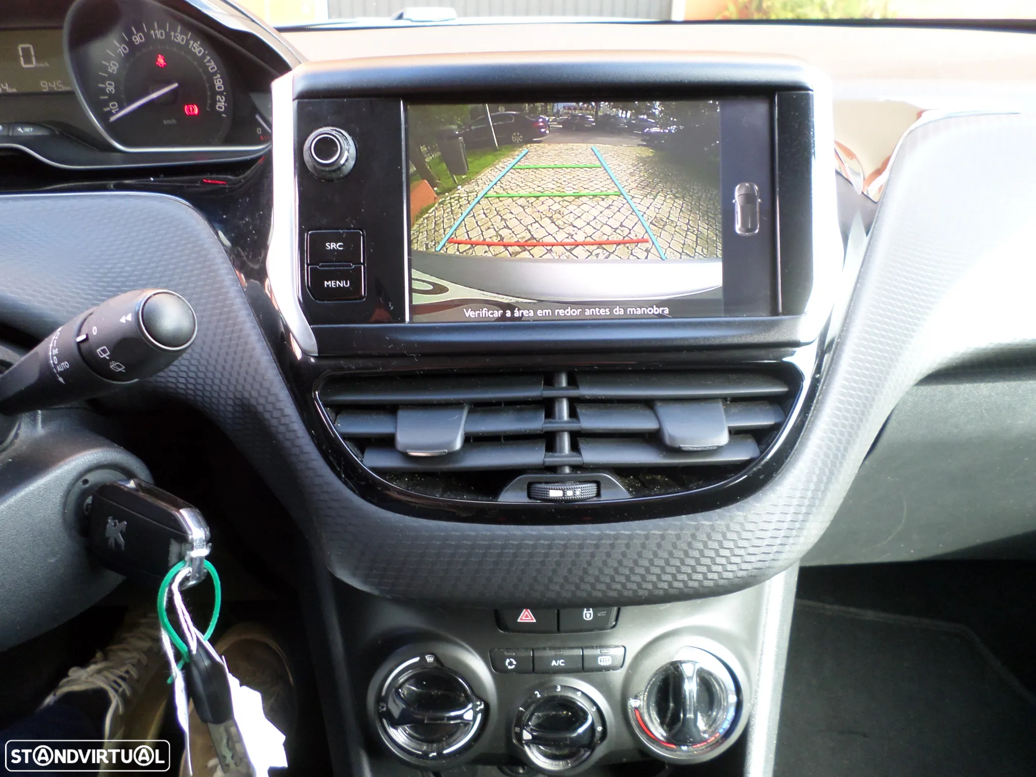 Peugeot 208 1.2 PureTech Style - 9