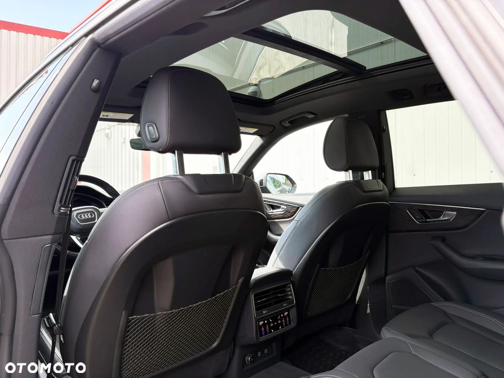 Audi Q8 - 13