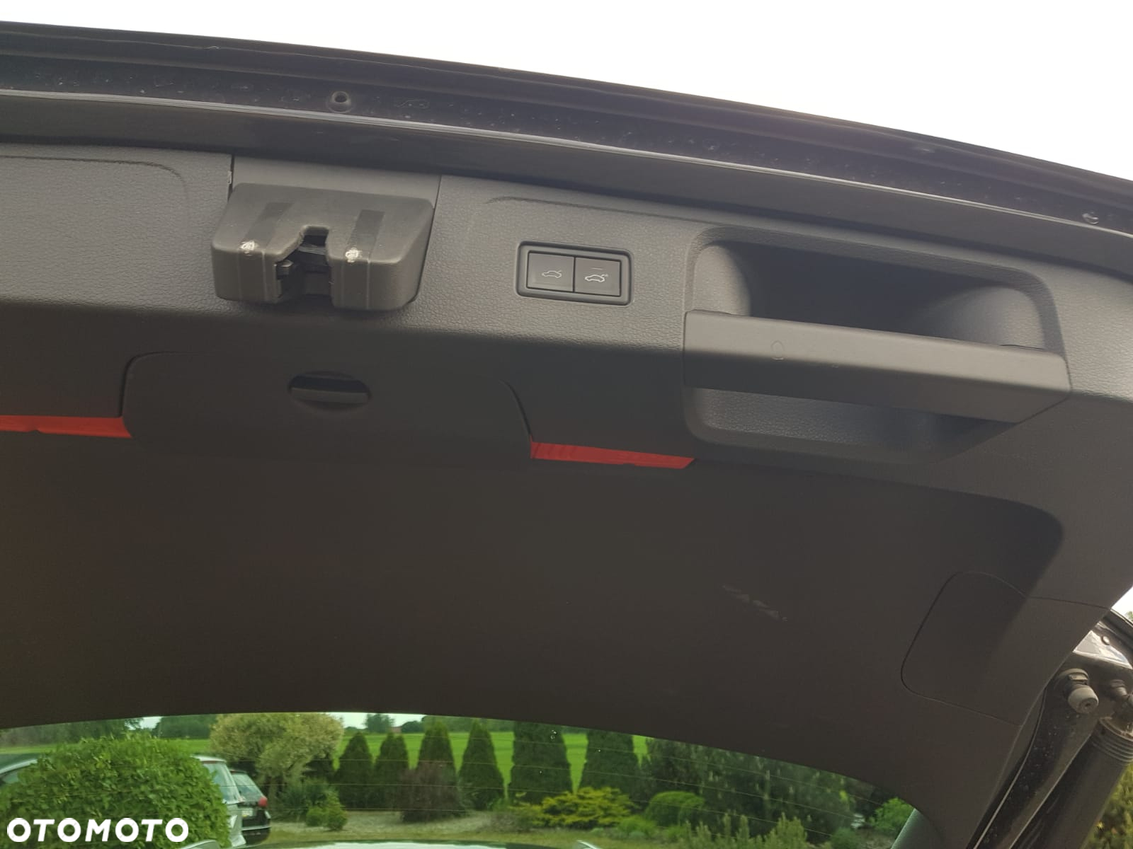 Volkswagen Passat Variant 2.0 TDI SCR 4Motion DSG Alltrack - 10