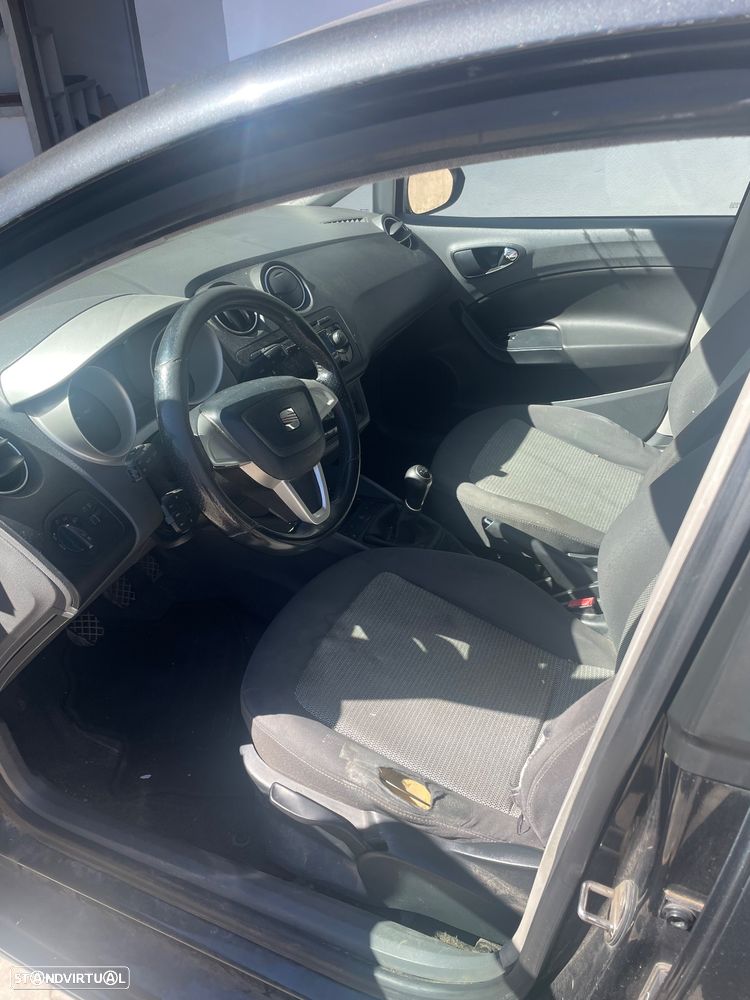 SEAT Ibiza 1.9 TDi Style DPF - 6