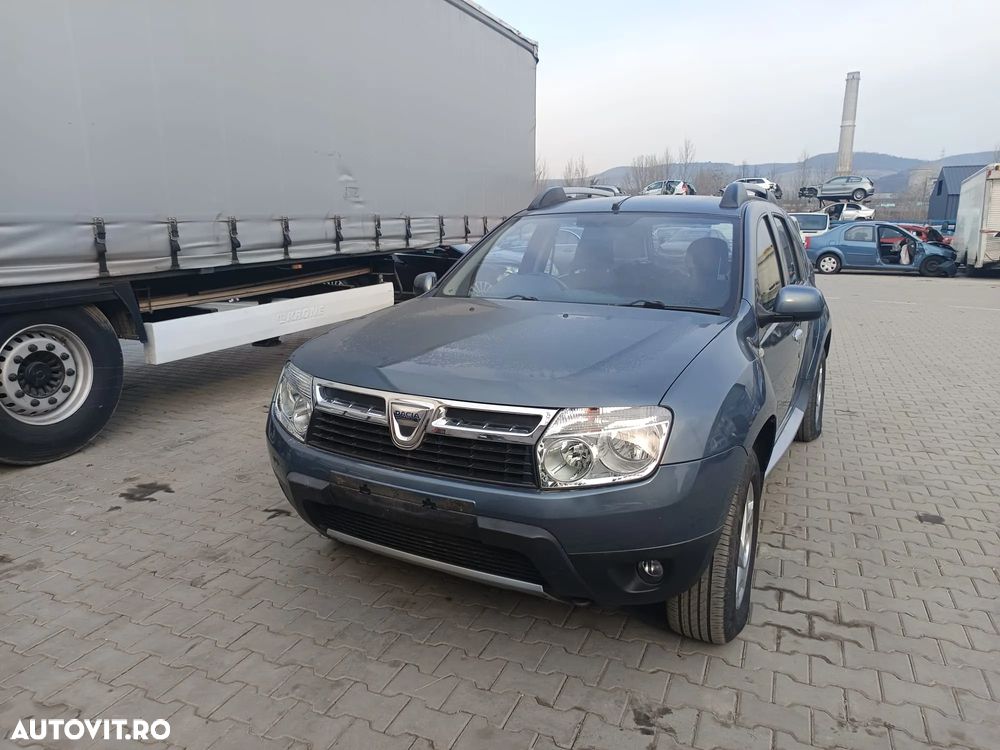 Dezmembram Dacia Duster 2012, 1.5 dci, cutie de viteze manuala, 4x4 - 1