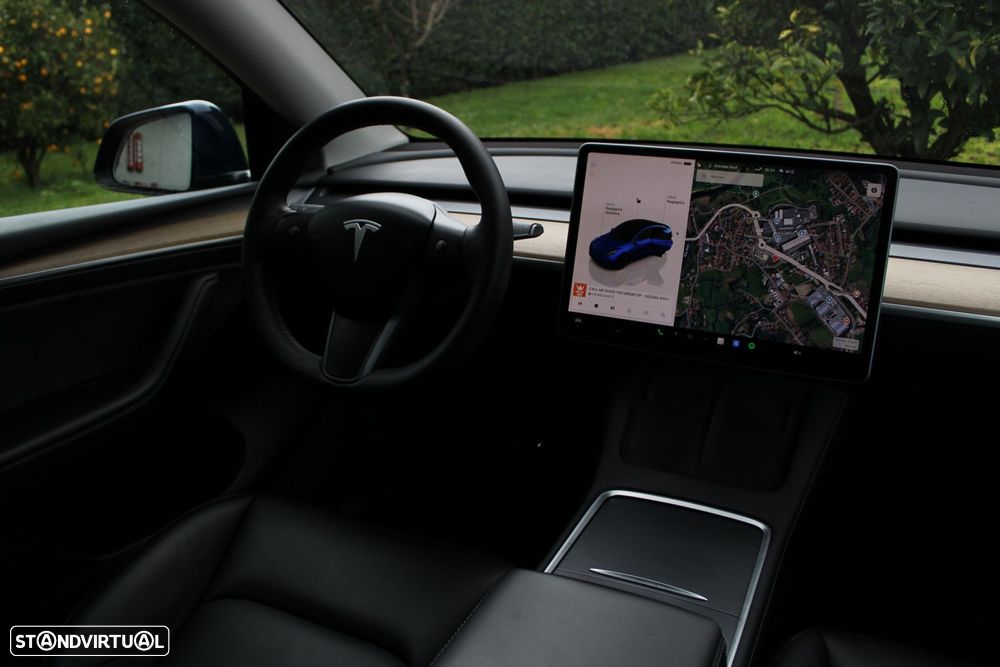 Tesla Model Y Long Range Dual Motor AWD - 24