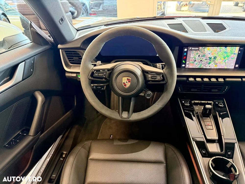 Porsche 911 Carrera PDK - 13