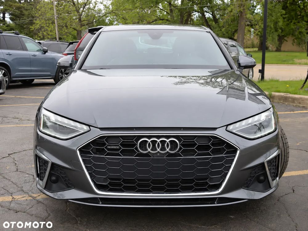 Audi A4 Limousine 45 TFSI quattro S tronic S line - 4