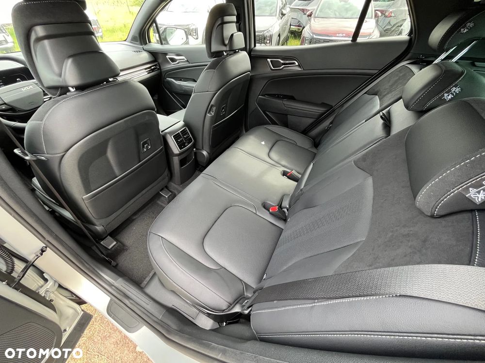 Kia Sportage 1.6 T-GDI HEV Anniversary 2WD - 27