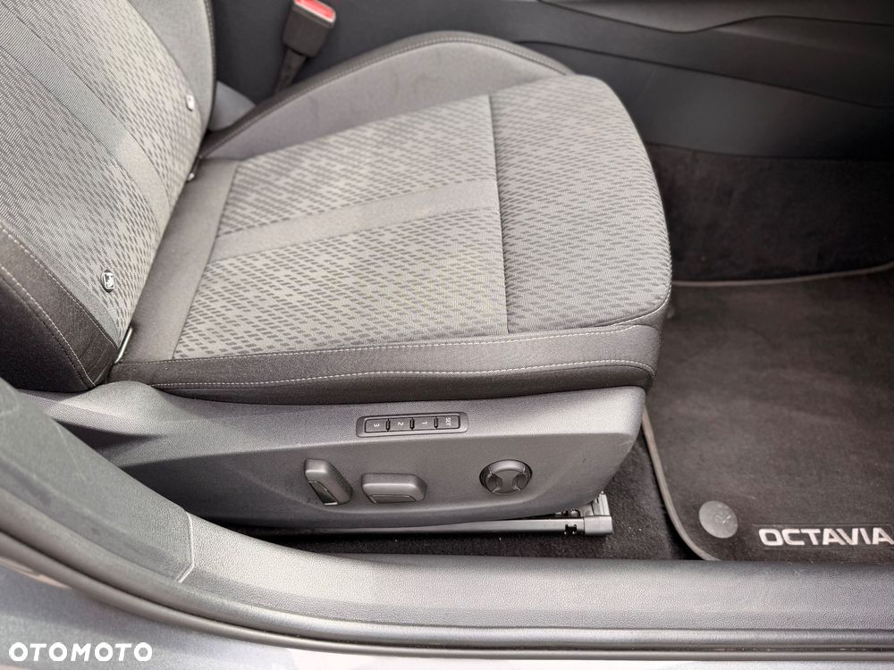Skoda Octavia 2.0 TDI DSG Edition - 19