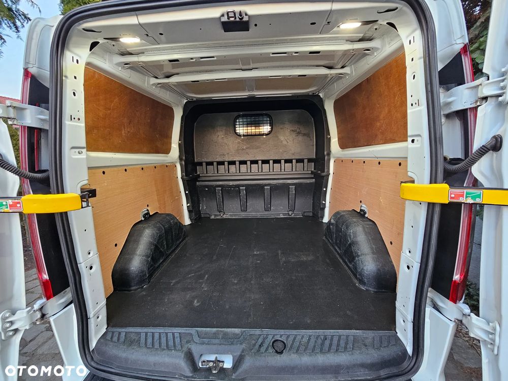 Ford Transit Custom - 17