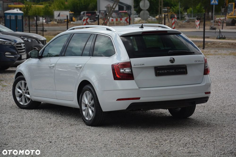 Skoda Octavia 1.6 TDI DSG Ambition - 7