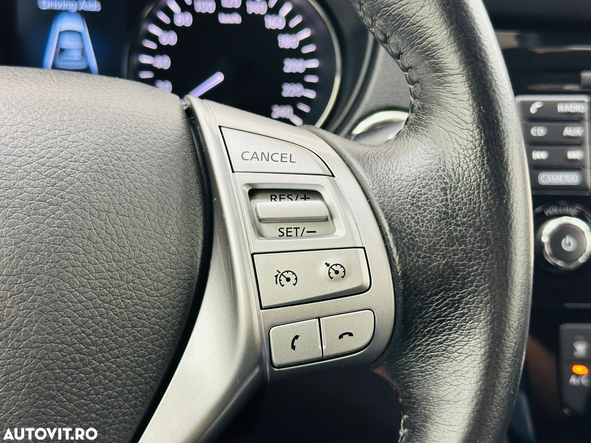 Nissan X-Trail - 37