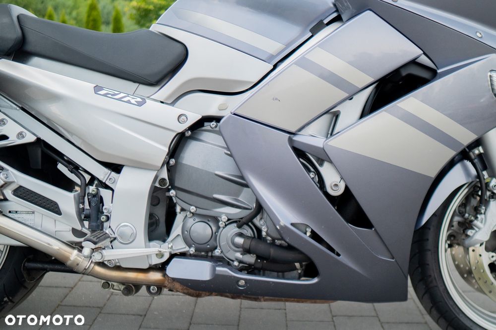 Yamaha FJR - 16