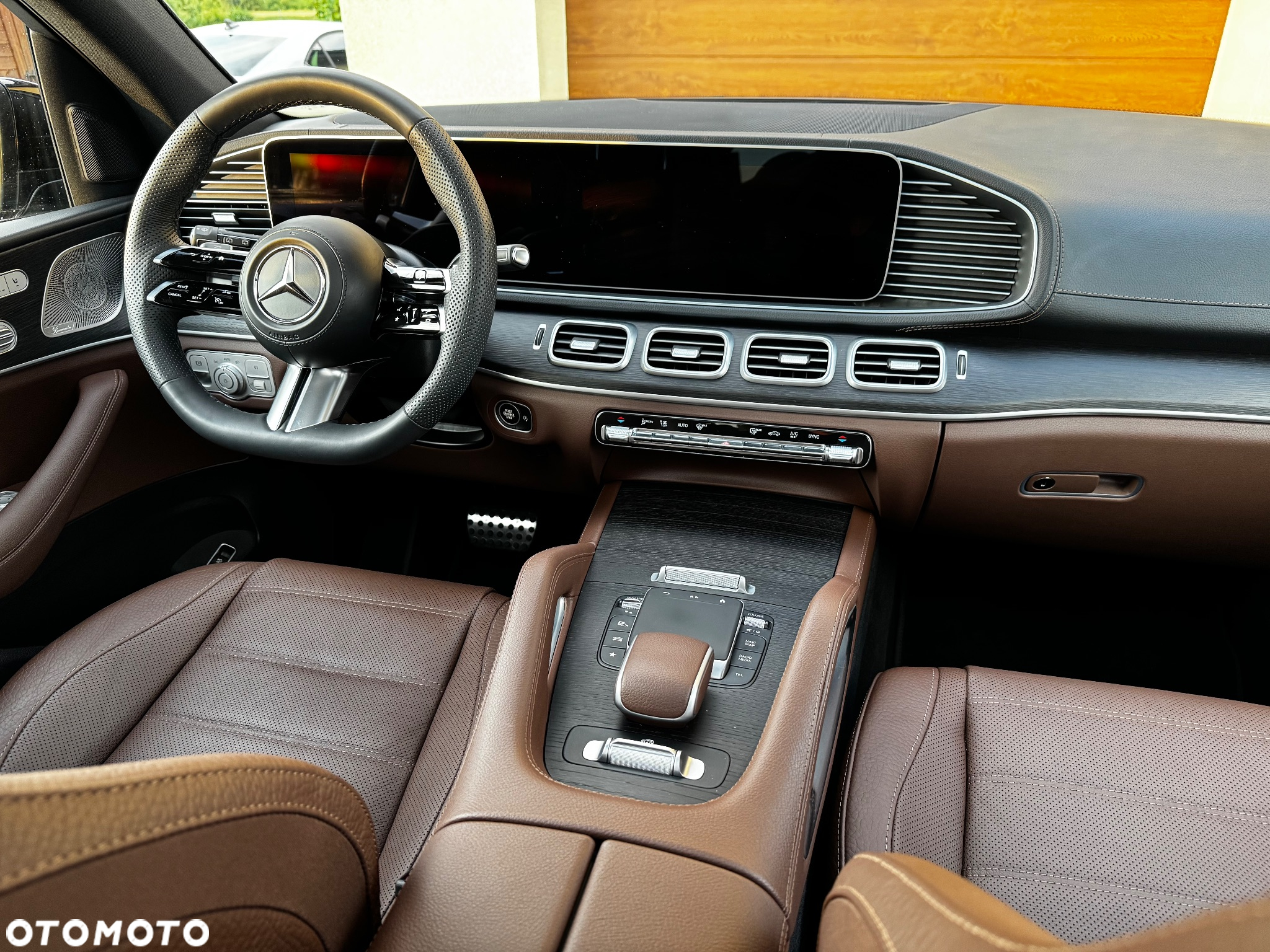Mercedes-Benz GLS - 31