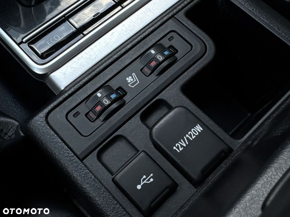 Toyota Land Cruiser LC 2.8 D-4D Invincible - 29