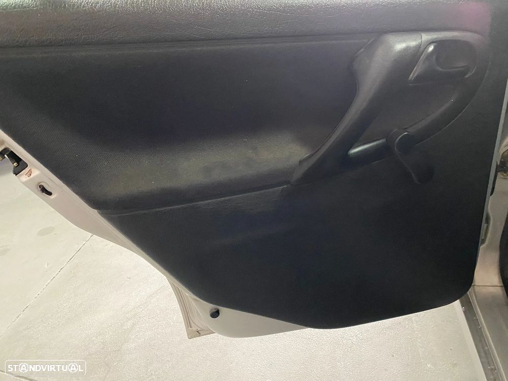 VW Polo 1.0 Fox - 15