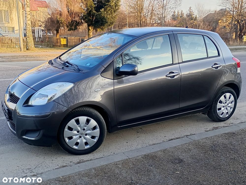 Toyota Yaris 1.33 Luna - 5