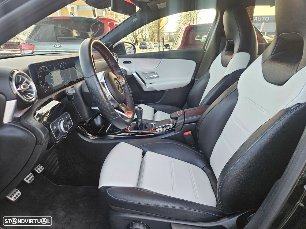 Mercedes-Benz A 200 AMG Line - 12