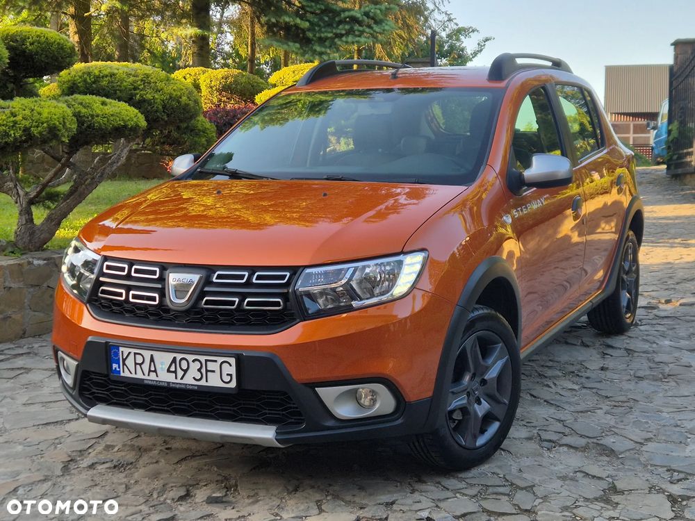 Dacia Sandero TCe 90 Celebration - 1