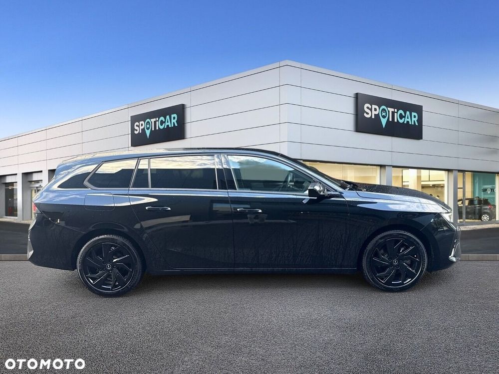 Opel Astra 2023 photo 4