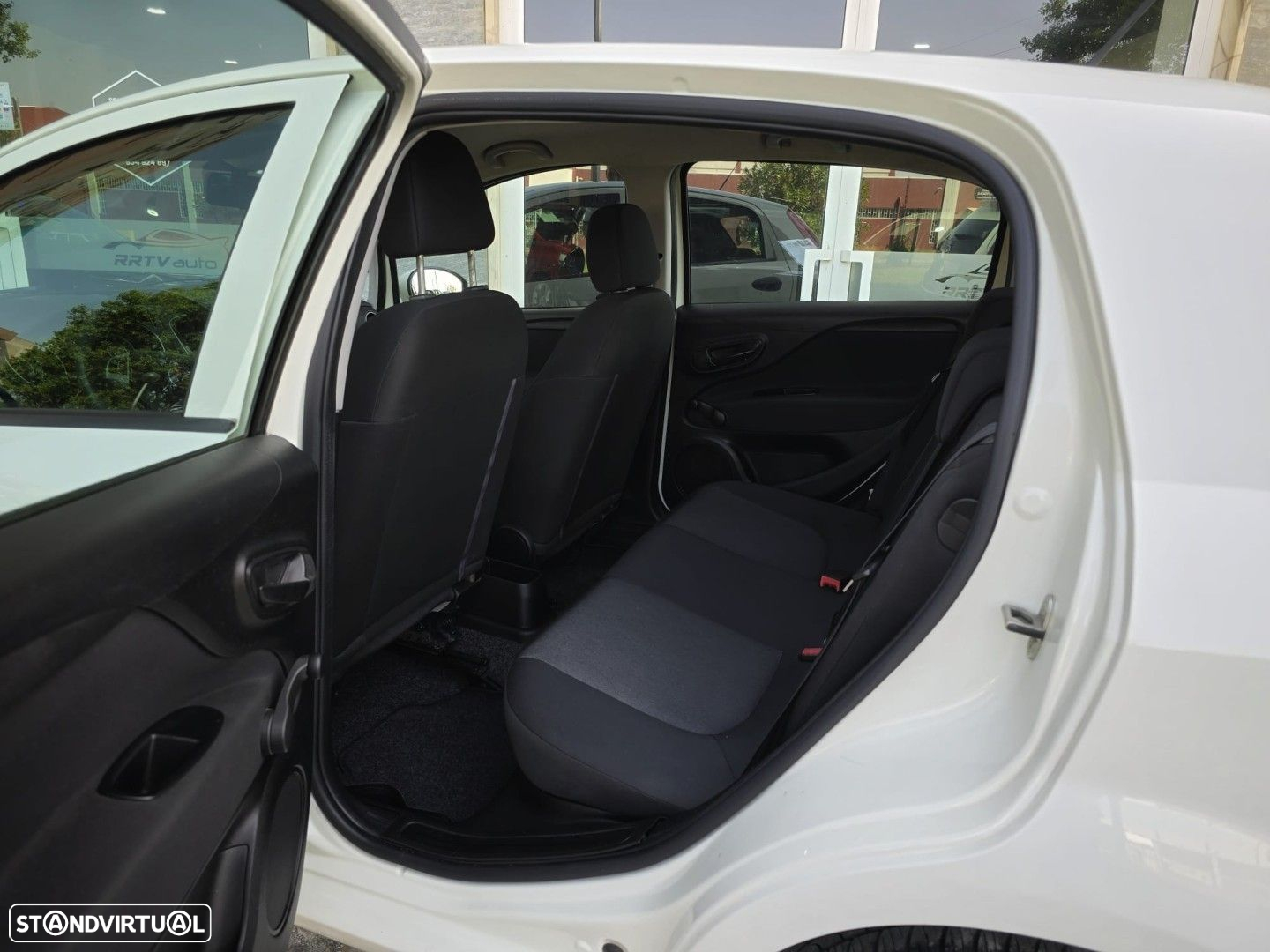 Fiat Punto 1.2 Easy S&S - 8