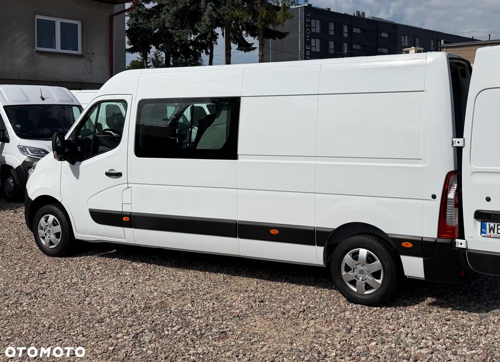 Renault MASTER MAXI L3H2 DOKA 7os. ORYGINAŁ CARPOL VAN MINIBUS Duża Ładowność 1205kg Zabudowa paki+ półki modułowe Bott, Trwały MOCNY SILNIK 2.3dCi 130KM Rozrząd na Łańcuchu! Zabudowa z wnęką na transport el. do 3700mm! Niski udokumentowany przebieg tylko 107tys.km SERWIS ASO RENAULT - 23