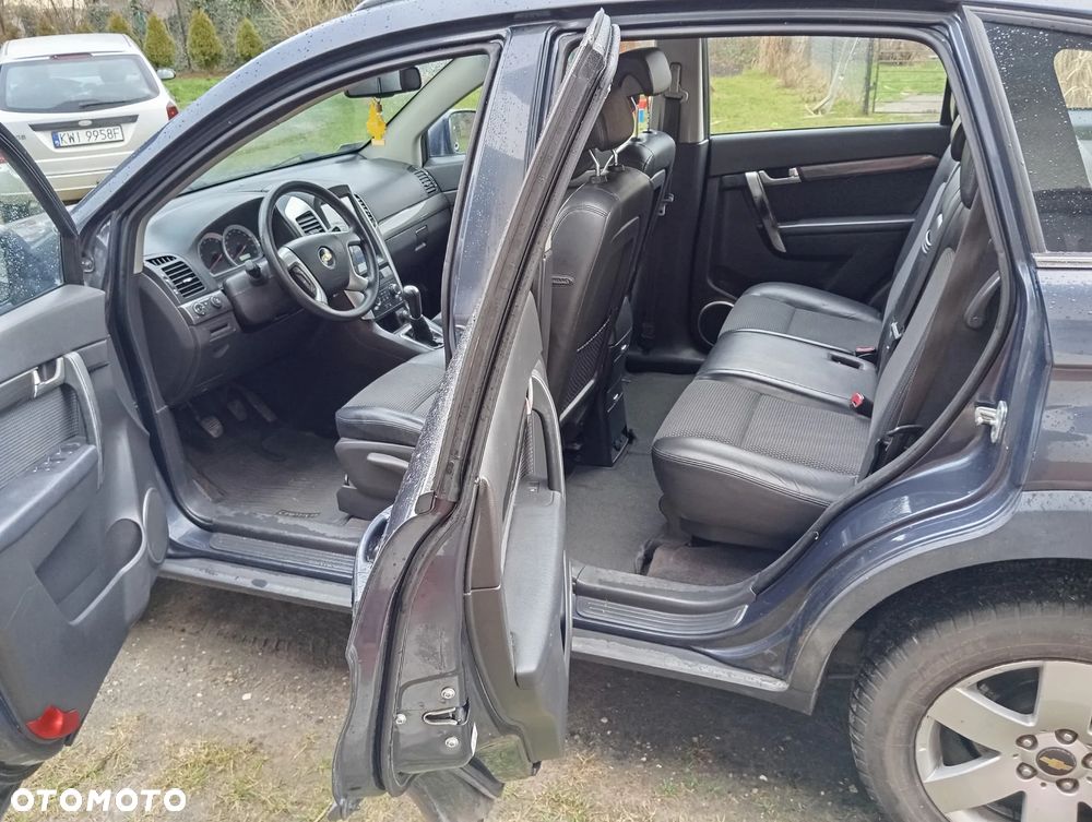Chevrolet Captiva 2.0 d LT medium - 14