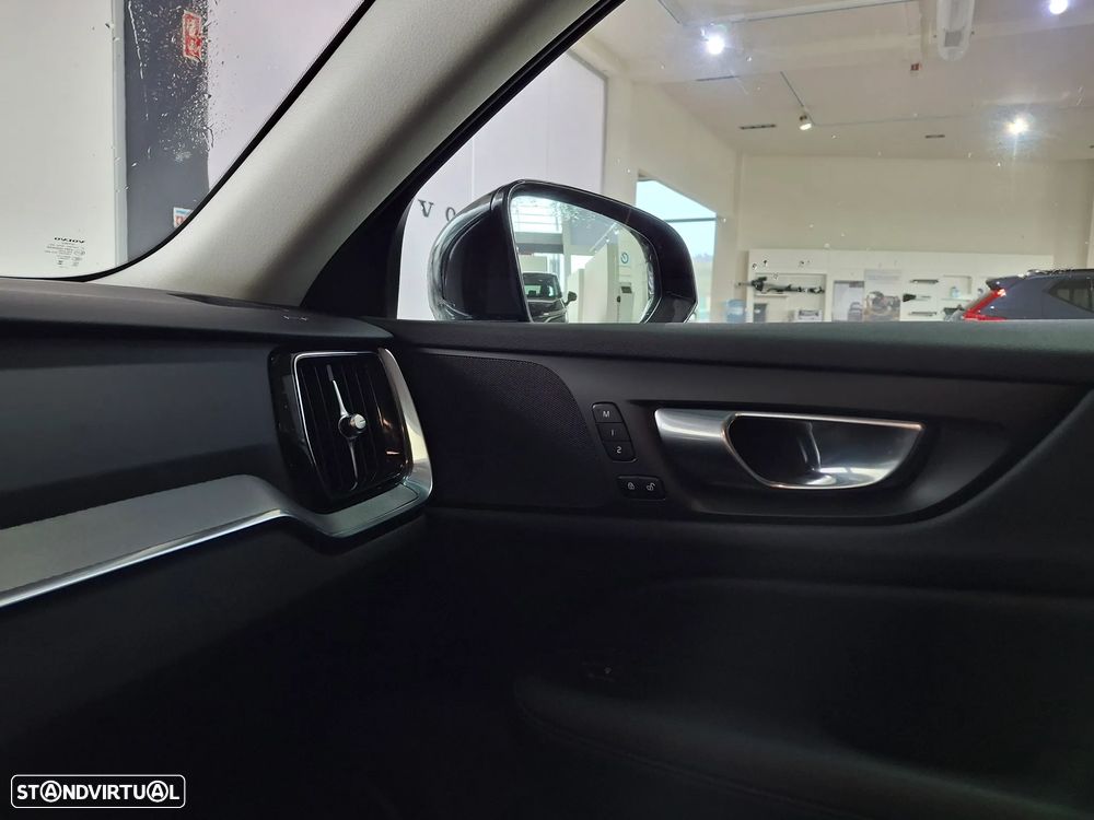 Volvo V60 2.0 T6 AWD TE Plus Bright - 26