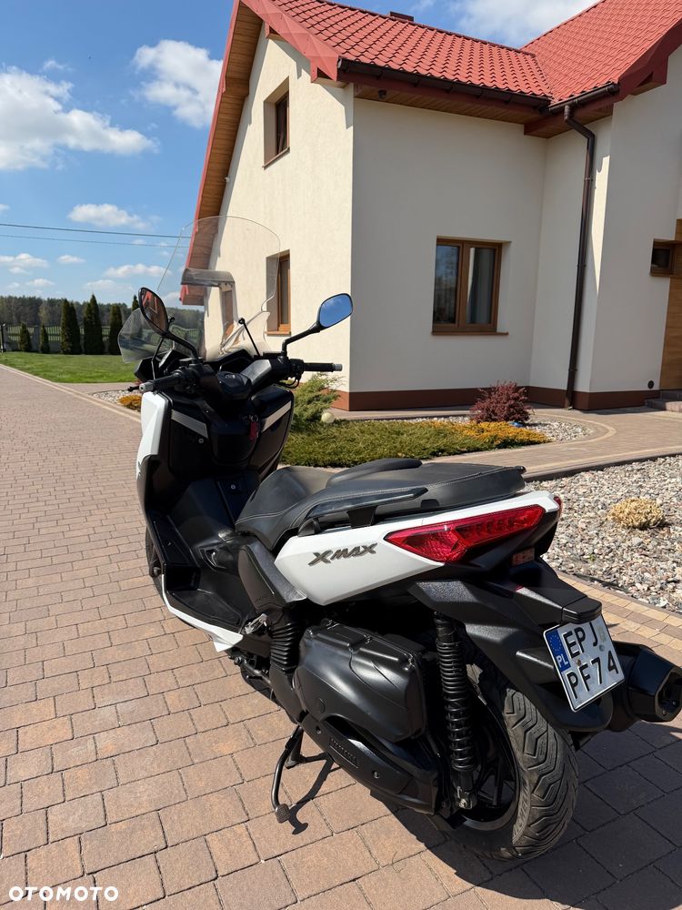 Yamaha X-max - 4