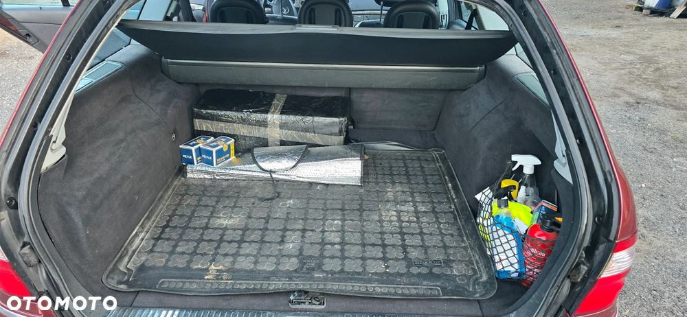 Mercedes-Benz Klasa E 320 CDI T Avantgarde - 6