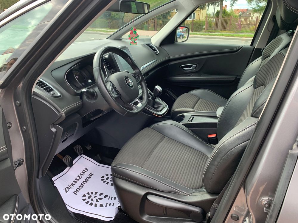 Renault Grand Scenic - 20