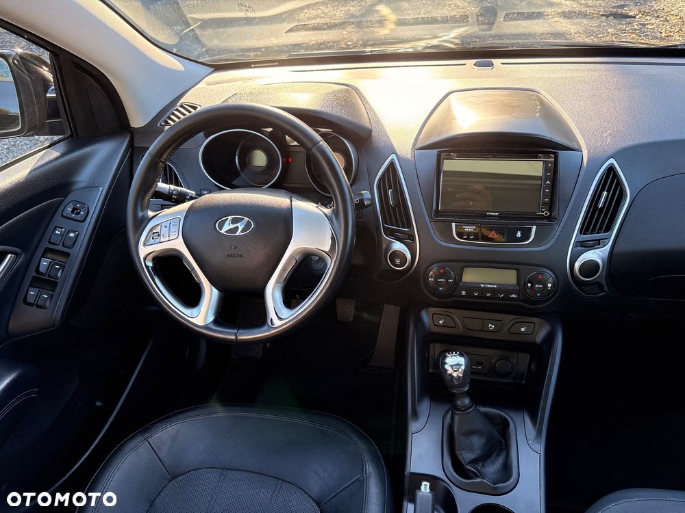Hyundai ix35 2.0 CRDi Premium 2WD - 25