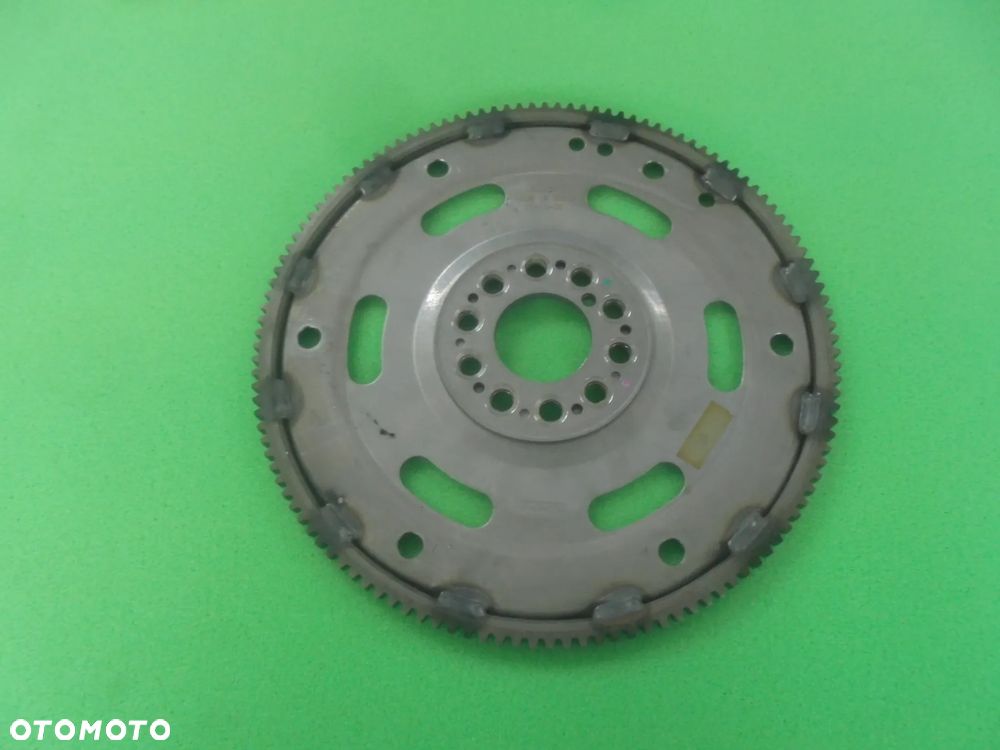 VOLVO XC60 II MILD HYBRID KOLO ZAMACHOWE 2,0 DIESEL - 1