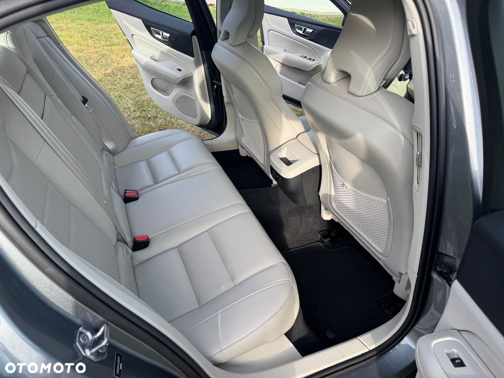 Volvo S60 B5 B Geartronic Inscription - 17