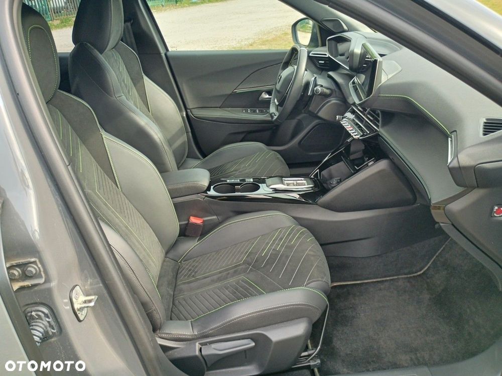 Peugeot 2008 1.2 PureTech Allure S&S EAT8 - 16