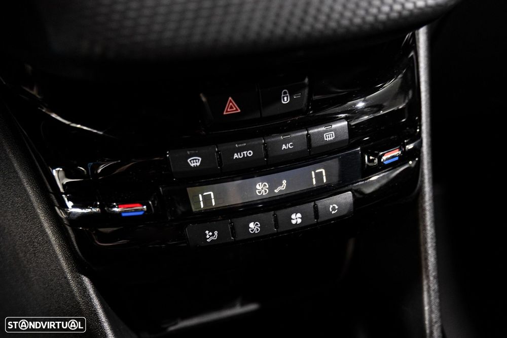 Peugeot 2008 1.6 BlueHDi Allure - 18