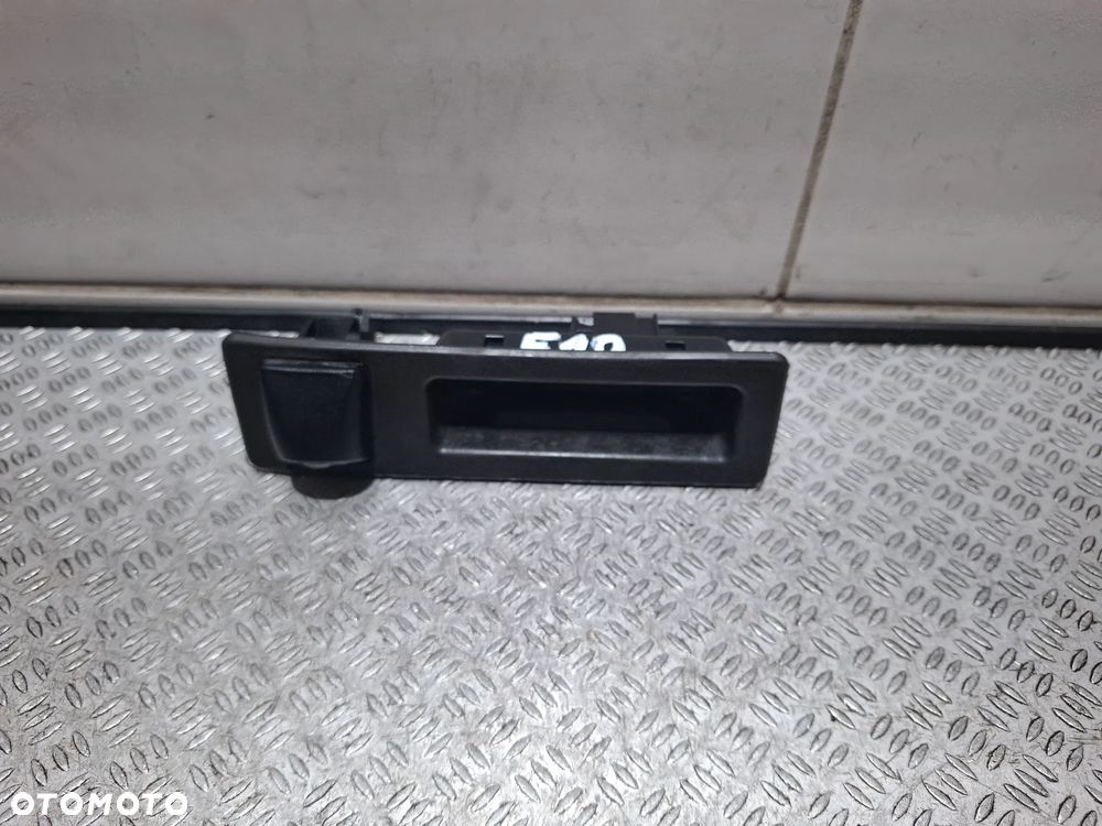 Styk klapy bagażnika kamera cofania BMW 5 F10 2014 rok nr 9240351 - 2