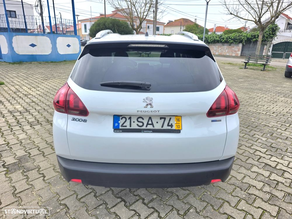 Peugeot 2008 1.2 PureTech Style - 31