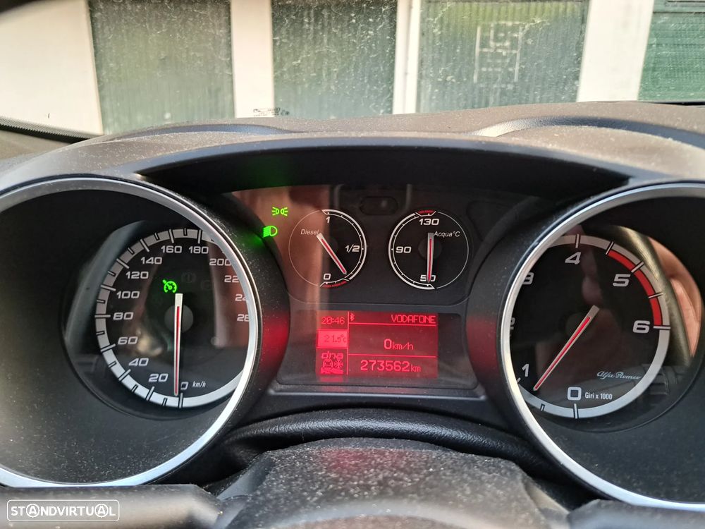 Alfa Romeo Giulietta 2.0 JTDM Distinctive - 8