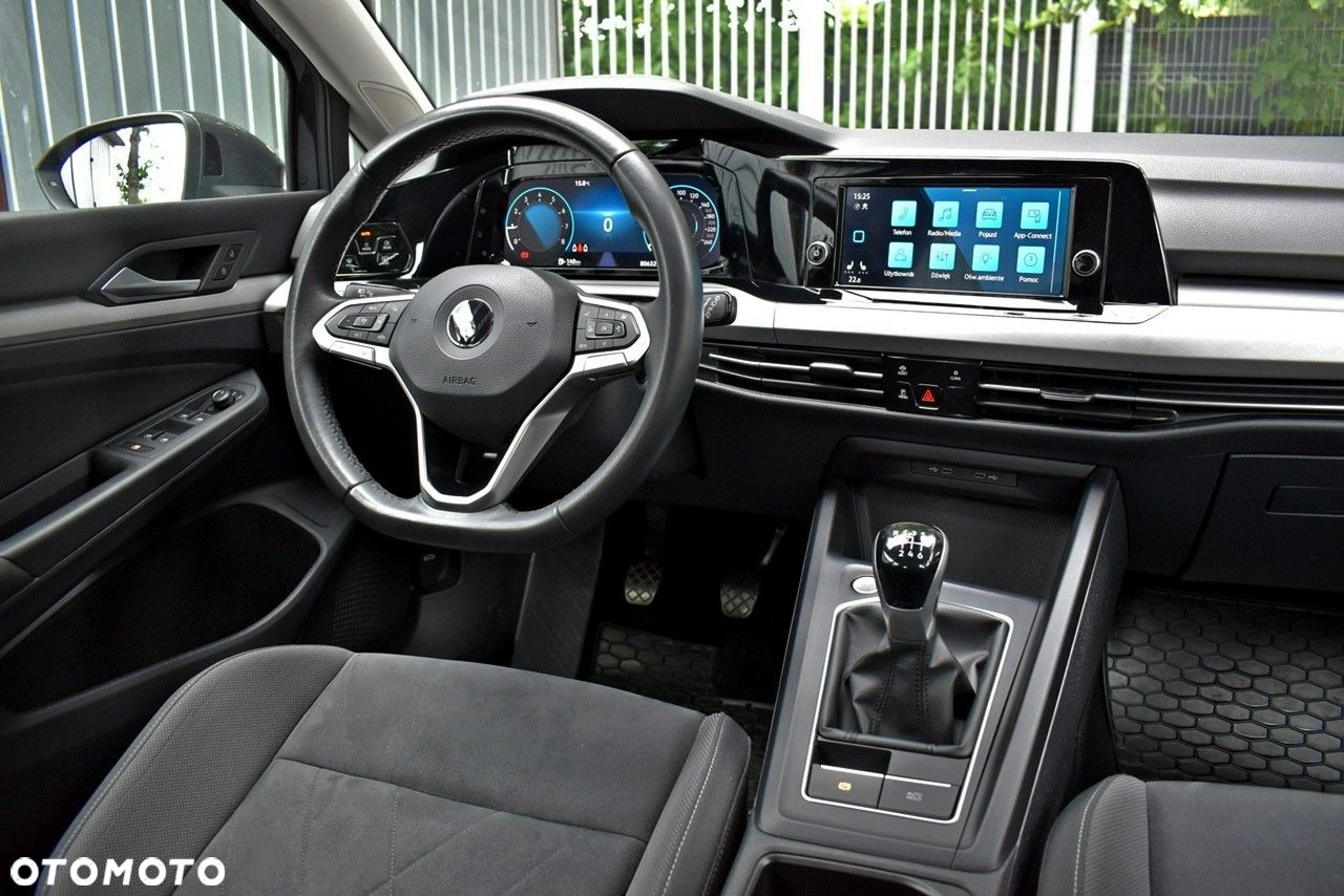 Volkswagen Golf VIII 1.5 TSI EVO Life - 17