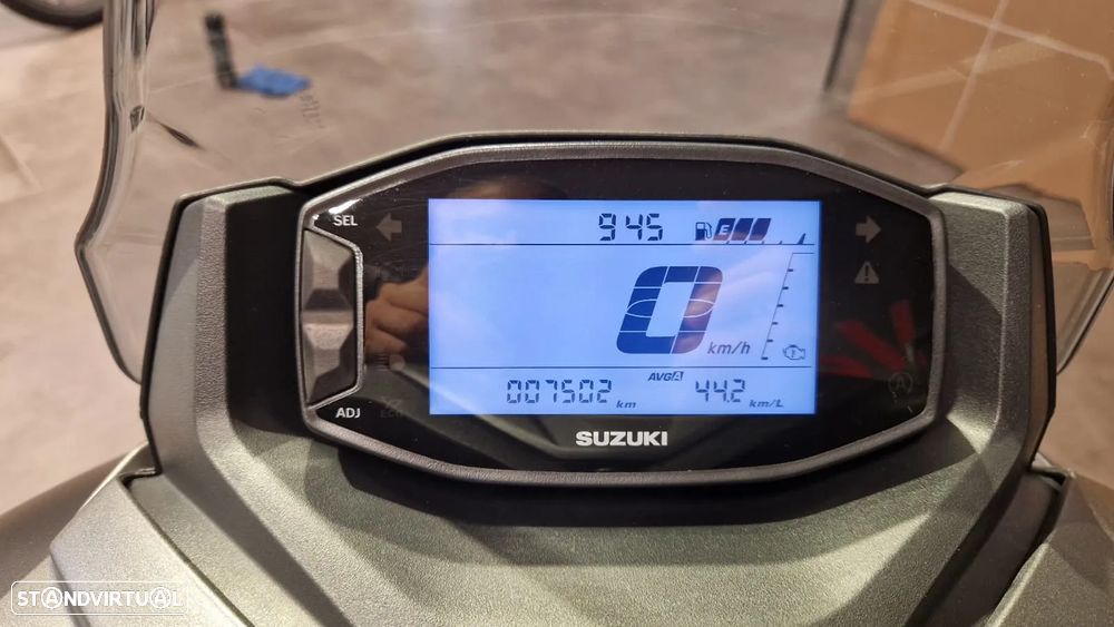 Suzuki Burgman - 6