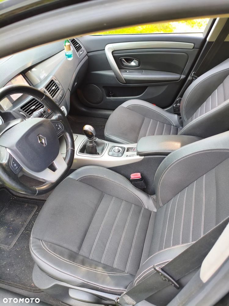 Renault Laguna 2.0 dCi Black Edition - 21