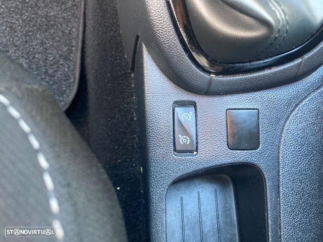 Renault Clio dCi 90 Limited - 22