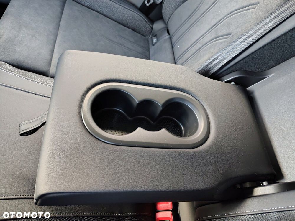 Volkswagen Golf Variant - 25